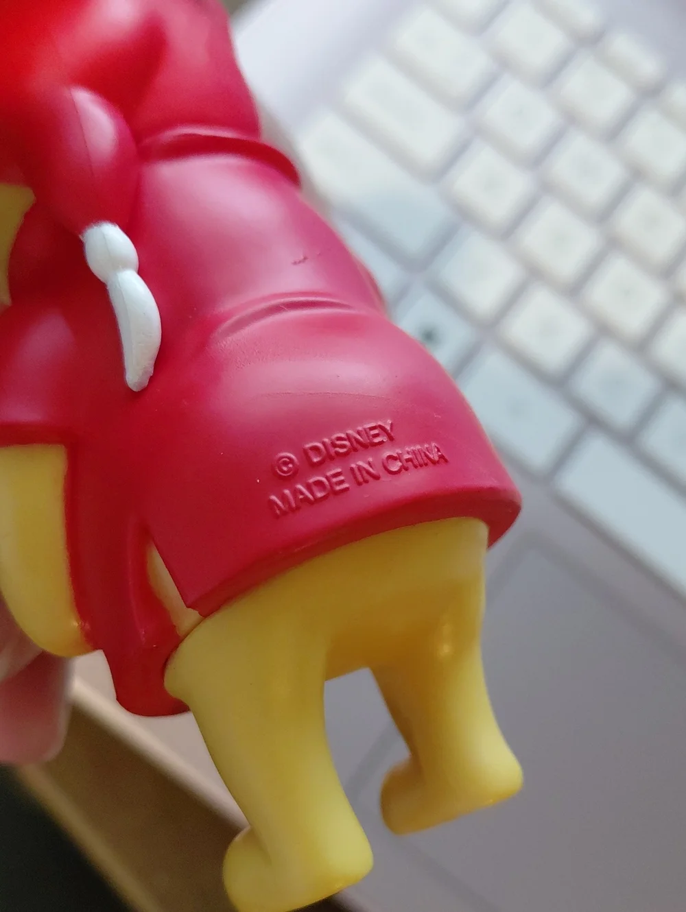 DISNEY POOH ORNAMENT